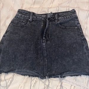 black pacsun jean skirt!